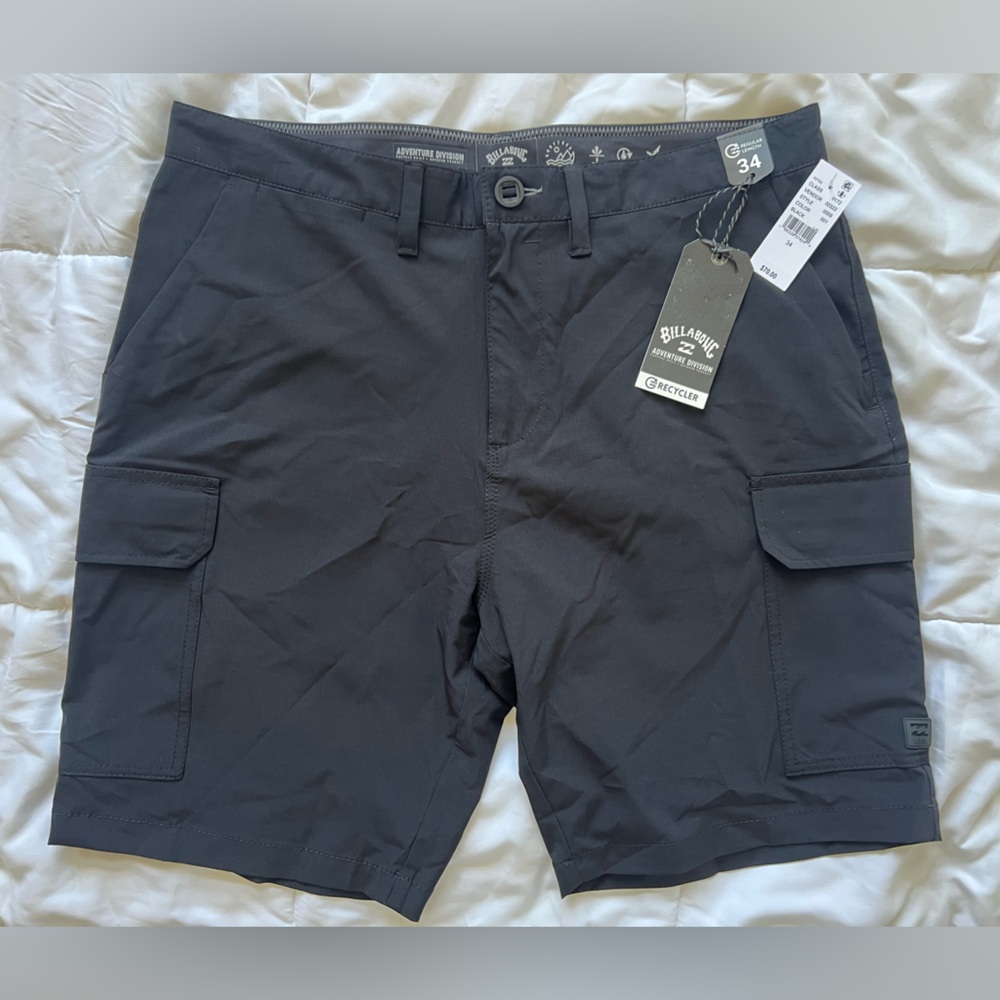 NWT Billabong Men’s Cargo Shorts Size 34